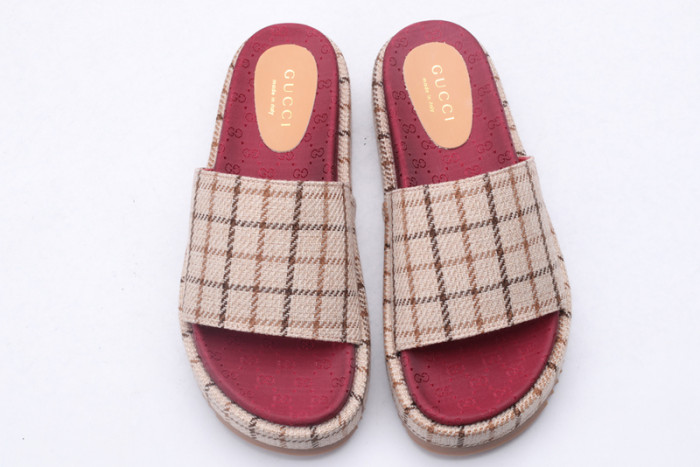 GUI SANDAL