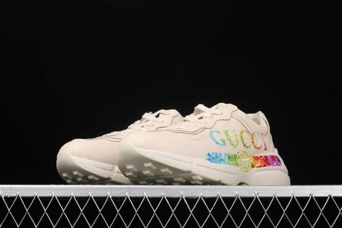 GUI SNEAKER