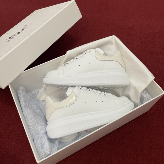 ALEX MCQU SNEAKER