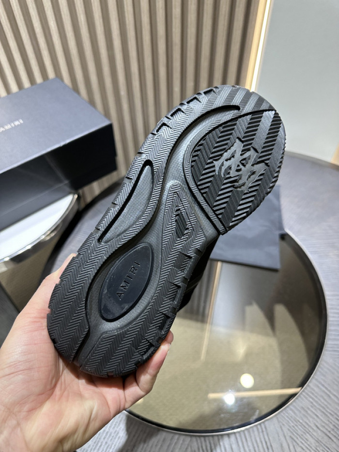 AM1R1 SNEAKER