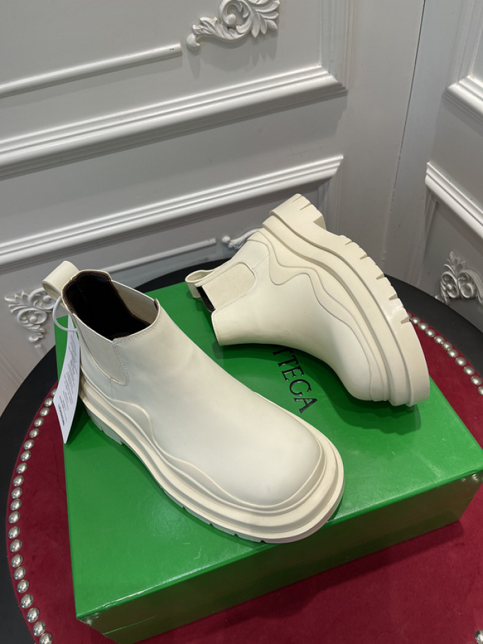 BV boots 005