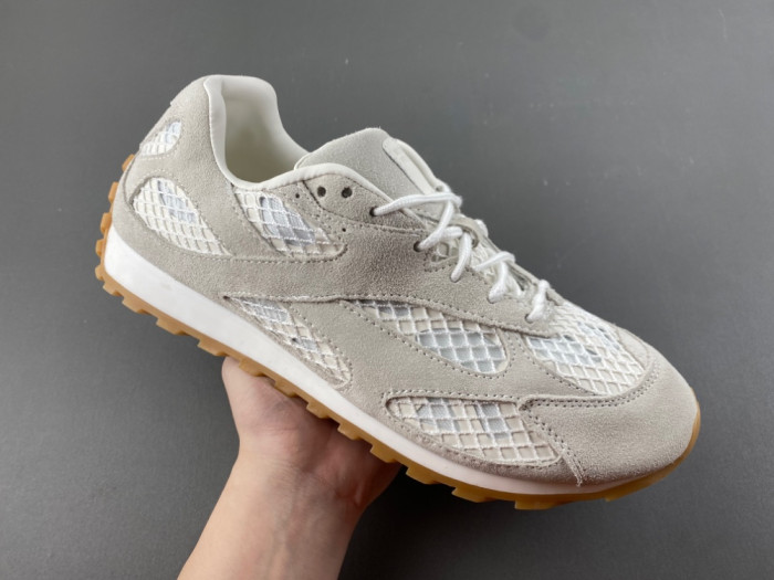 BV sneaker