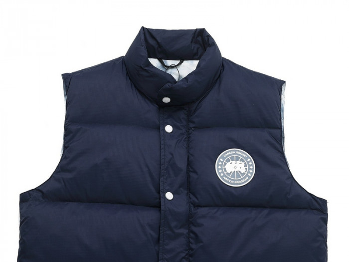 C&NA* G00SE down jacket