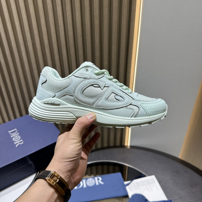 D10R SNEAKER