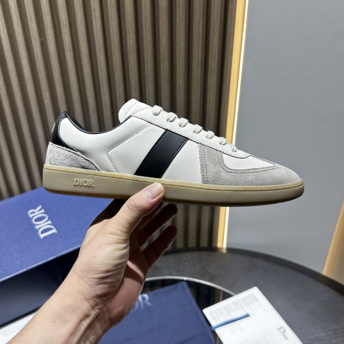 D10R SNEAKER