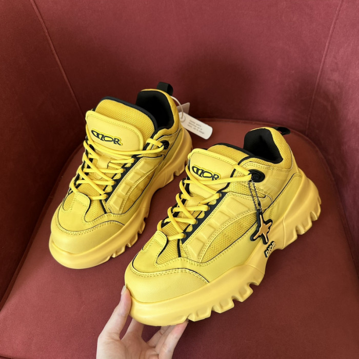 D10R B57 SNEAKER