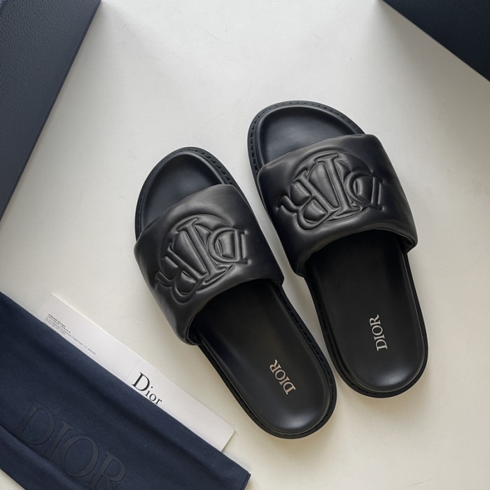 d10r sandal