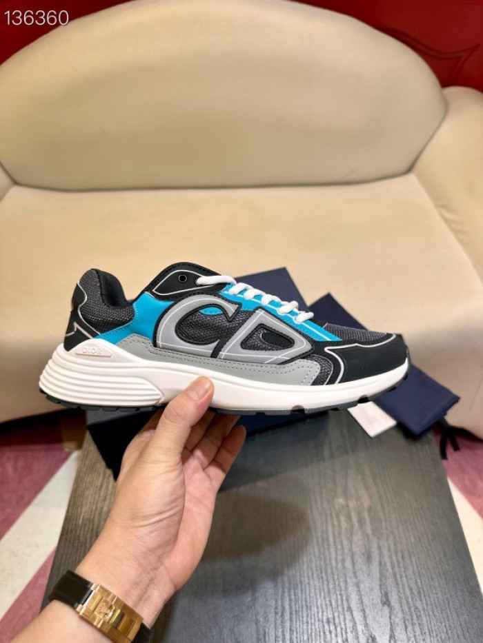 D10R SNEAKER