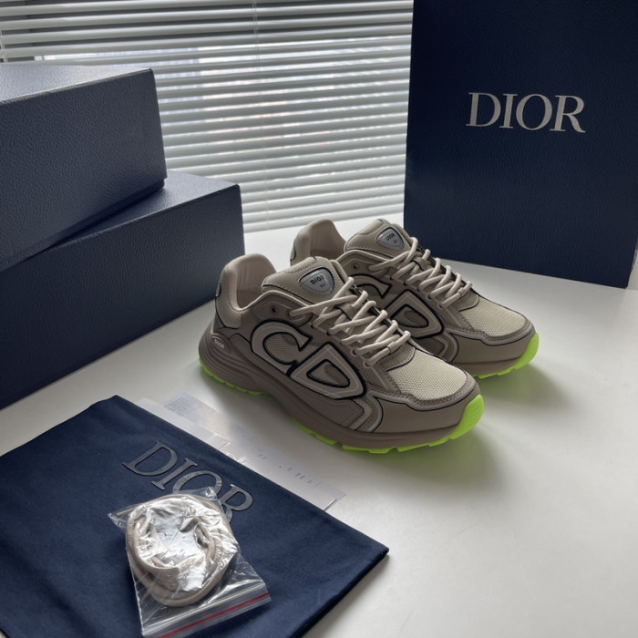 D10R SNEAKER