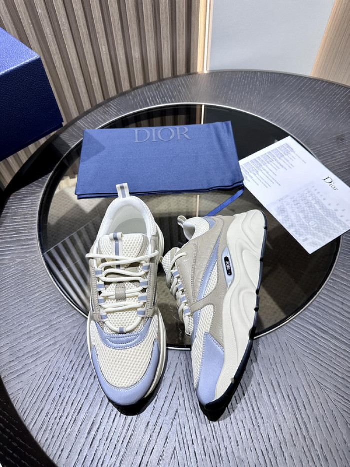 D10R SNEAKER