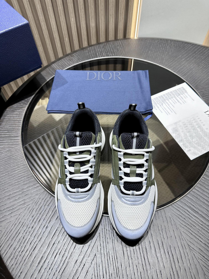 D10R SNEAKER