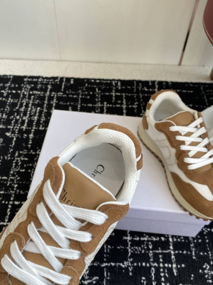 D10R SNEAKER