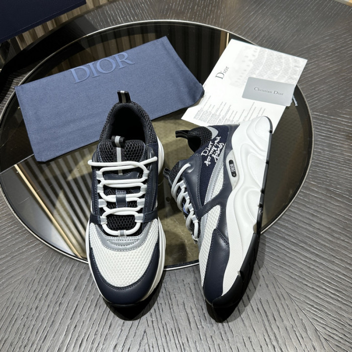 D10R SNEAKER