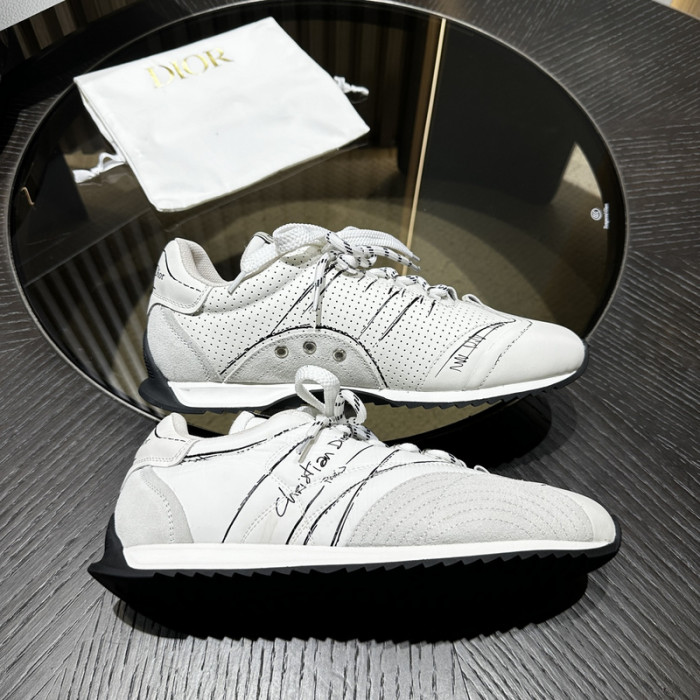 D10R SNEAKER