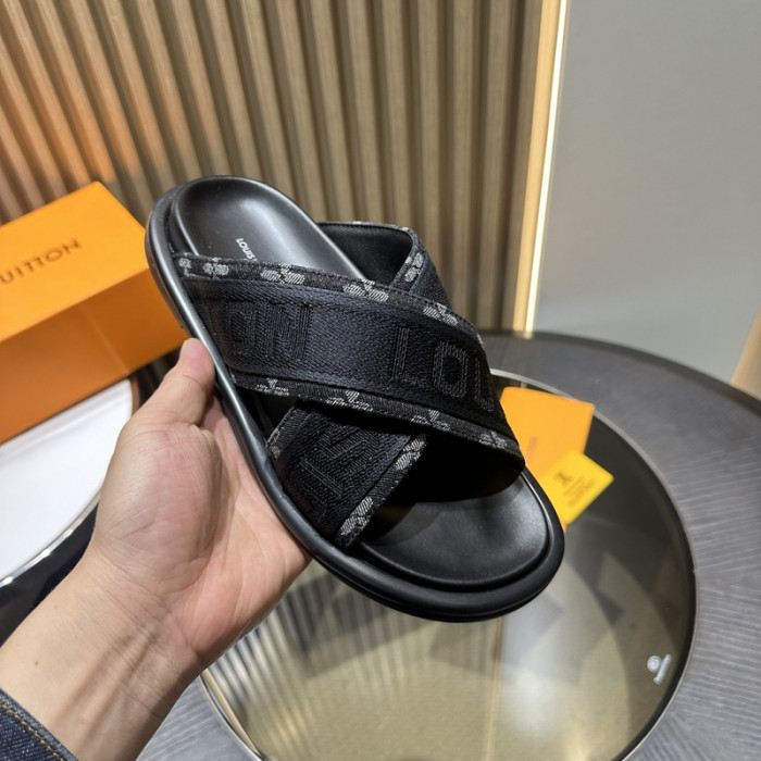 L0VT SANDAL