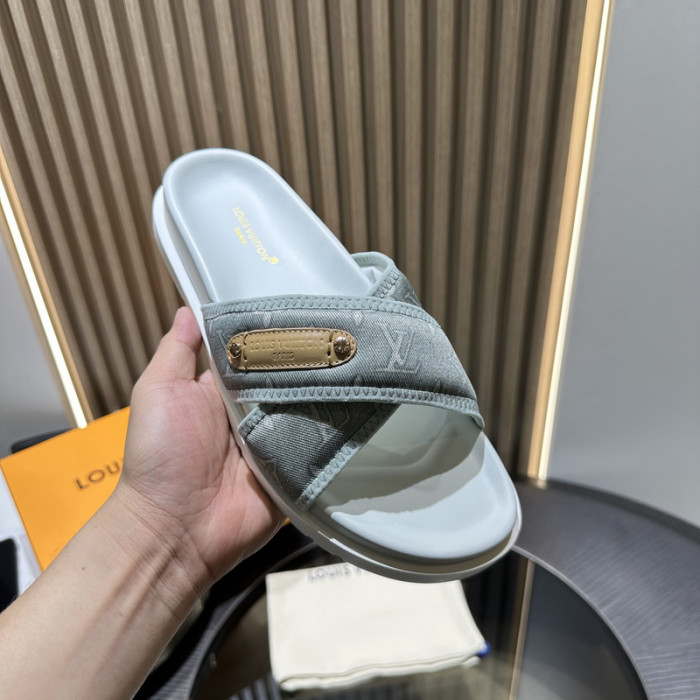 L0VT SANDAL