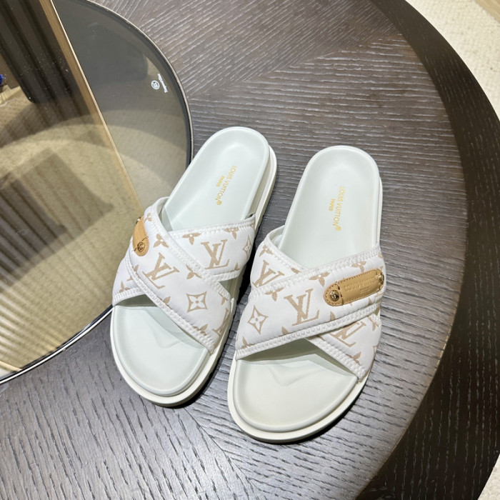 L0VT SANDAL