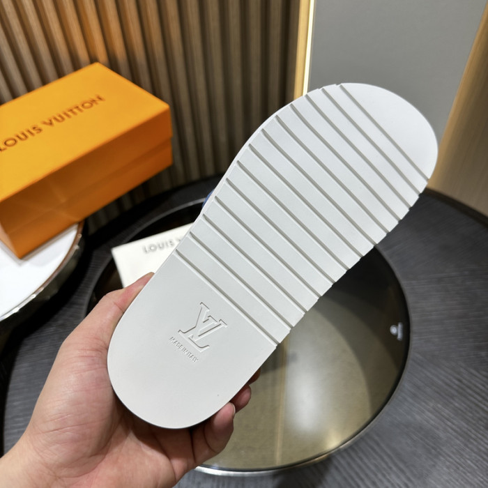 L0VT SANDAL