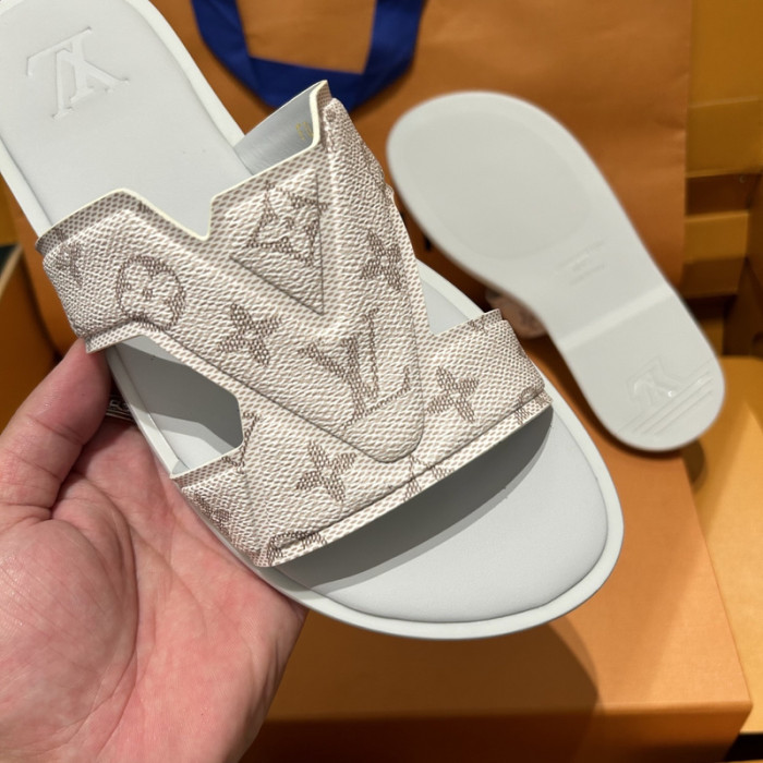 L0VT SANDAL