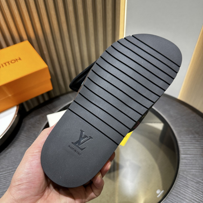 L0VT SANDAL