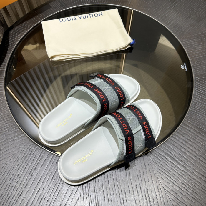 L0VT SANDAL