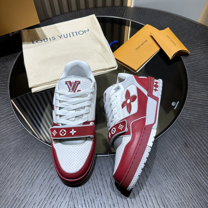 L0VT SNEAKER