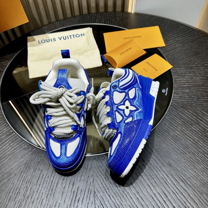 L0VT SNEAKER