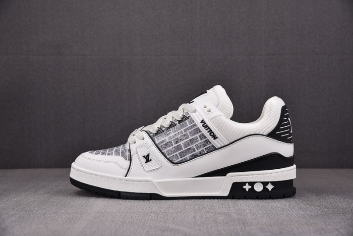 L0VT SNEAKER
