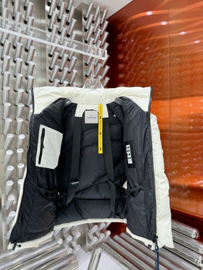 M0*C1ER DOWN JACKET