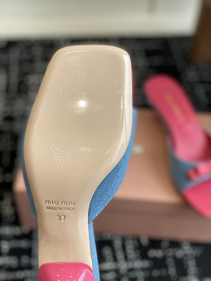 M1U SANDAL