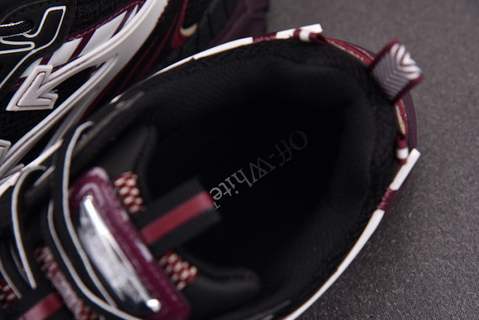 OFW SNEAKER