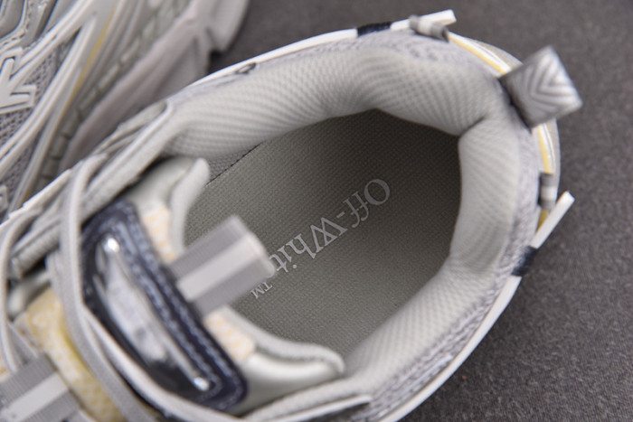 OFW SNEAKER
