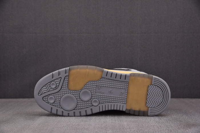 OFW SNEAKER