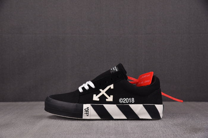 OFW SNEAKER